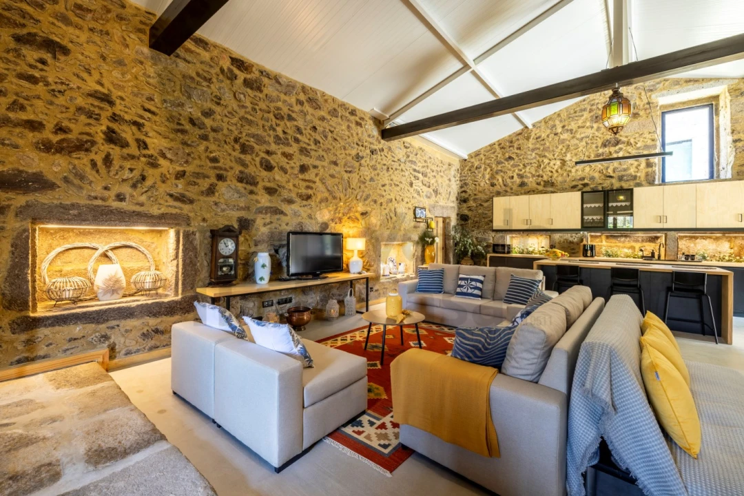 Quinta T4 para Arrendamento em Moure Foto 46