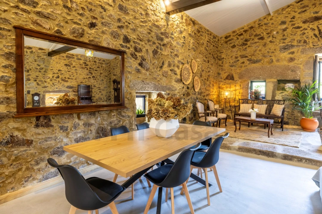 Quinta T4 para Arrendamento em Moure Foto 47