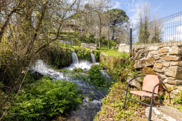 Quinta T4 para Arrendamento em Moure Foto 31