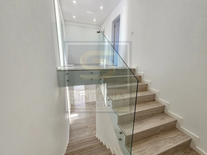 Moradia T5 para Venda em Ericeira Foto 10