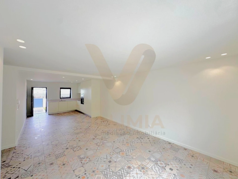 Moradia T3 para Venda em Fontão Foto 2