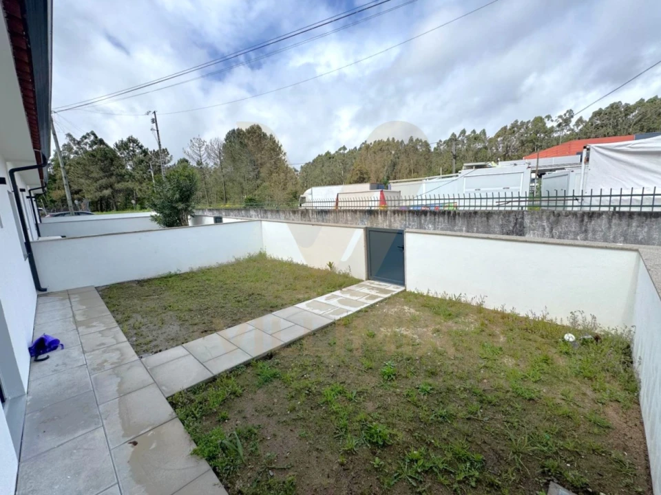 Moradia T3 para Venda em Fontão Foto 17