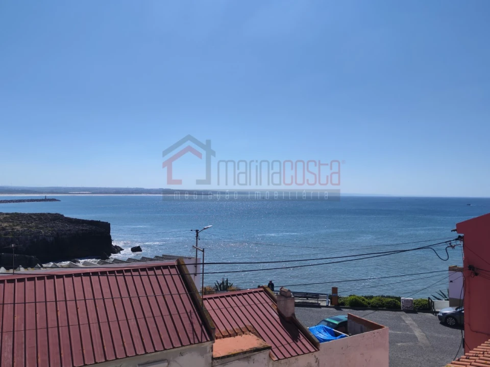 Moradia T3 para Venda em Peniche Foto 1
