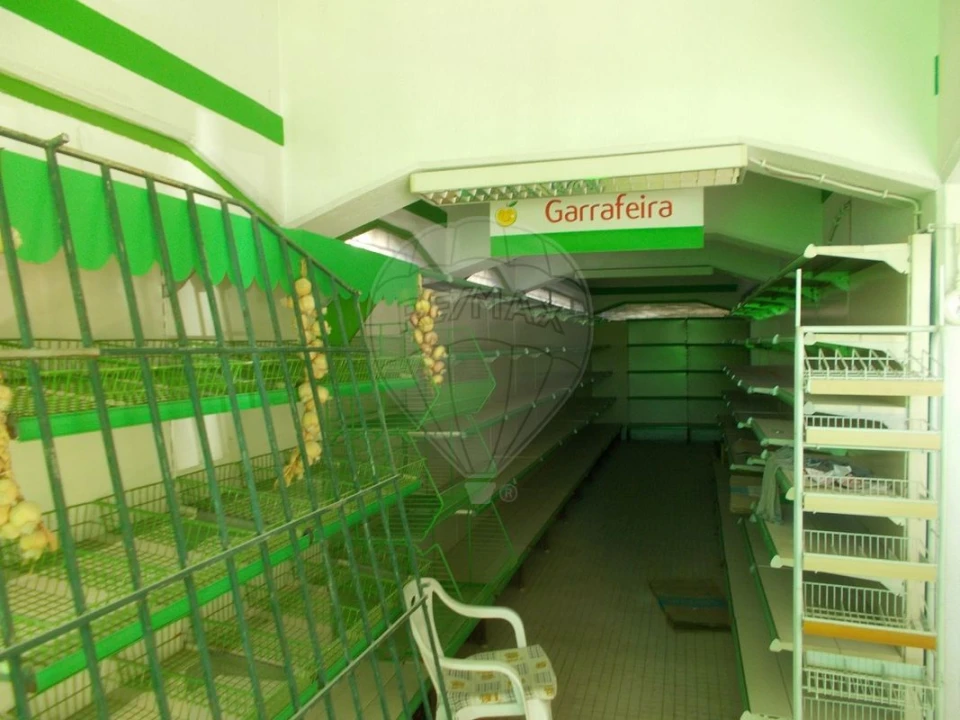 Loja para Venda em Vialonga Foto 5