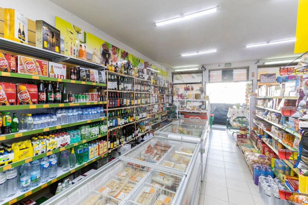 Negócio para Venda em Mindelo Foto 11