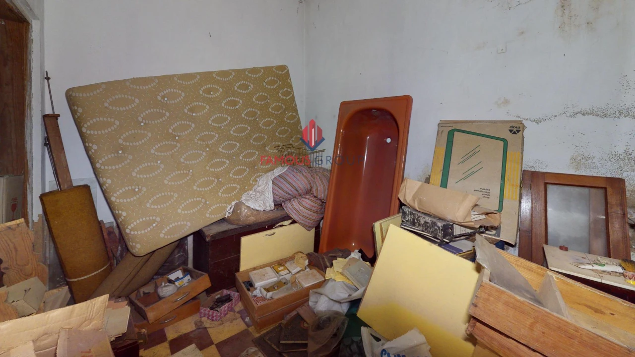 Prédio para Venda em Estômbar e Parchal Foto 26