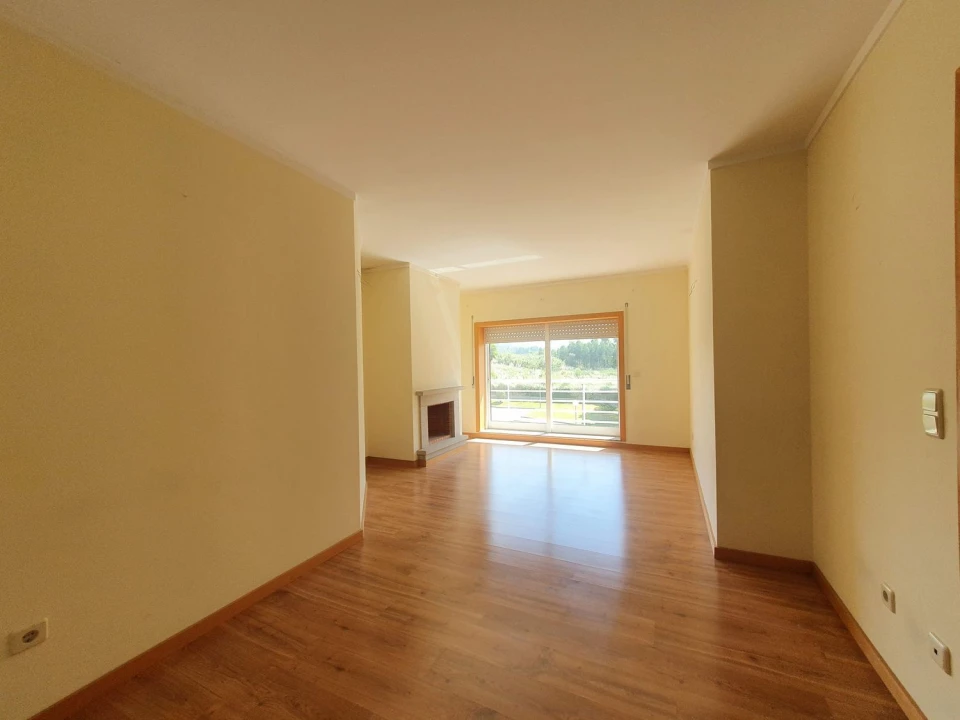Apartamento T2 para Venda em Canelas Foto 1