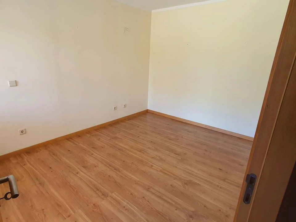 Apartamento T2 para Venda em Canelas Foto 14