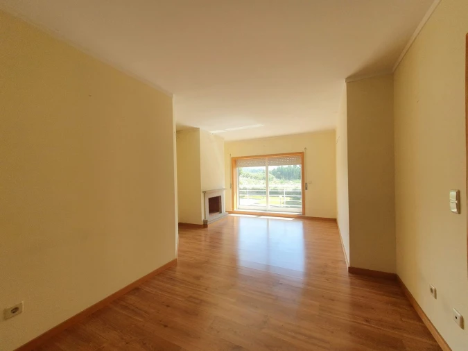 Apartamento T2 para Venda em Canelas Foto 1