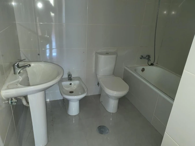 Apartamento T2 para Venda em Canelas Foto 18