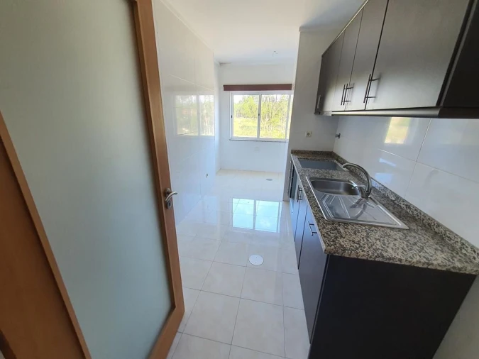 Apartamento T2 para Venda em Canelas Foto 7