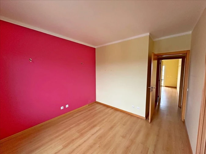 Apartamento T3 para Venda em Carvoeira Foto 13