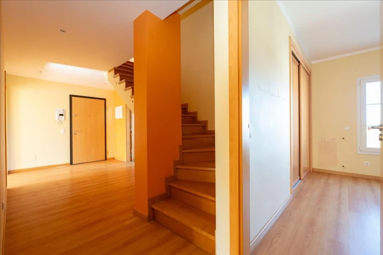 Apartamento T3 para Venda em Carvoeira Foto 3