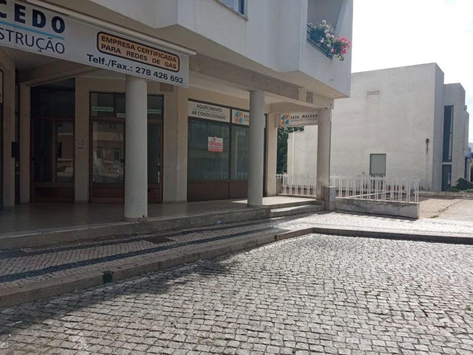 Negócio para Venda em Macedo de Cavaleiros Foto 2