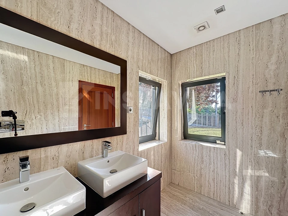 Moradia T5 para Venda em Reboreda e Nogueira Foto 45