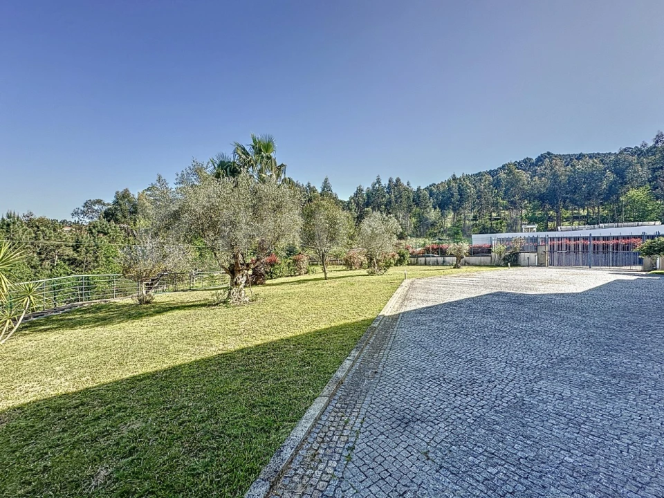 Moradia T5 para Venda em Reboreda e Nogueira Foto 74