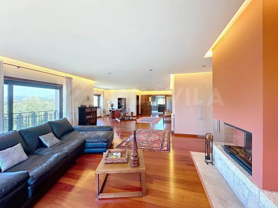 Moradia T5 para Venda em Reboreda e Nogueira Foto 35