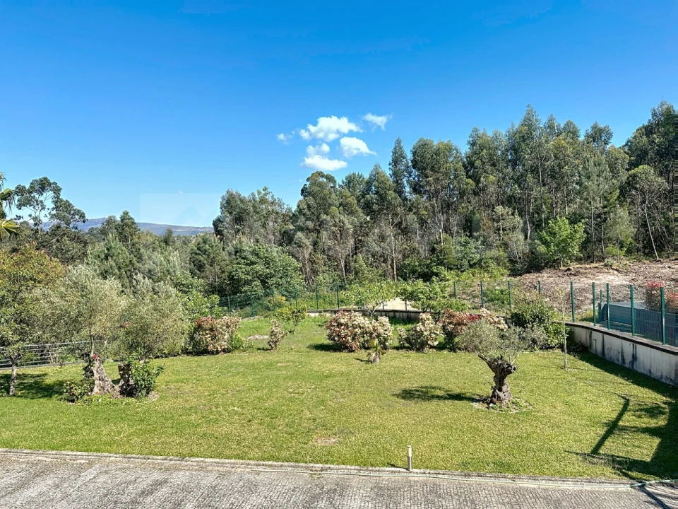 Moradia T5 para Venda em Reboreda e Nogueira Foto 79