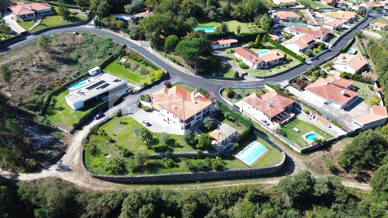 Moradia T5 para Venda em Reboreda e Nogueira Foto 82