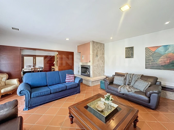 Moradia T5 para Venda em Reboreda e Nogueira Foto 21