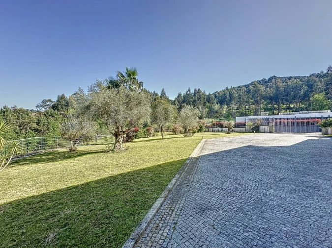 Moradia T5 para Venda em Reboreda e Nogueira Foto 74