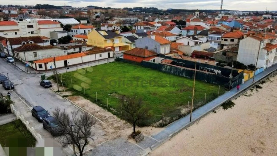 Terreno para Venda em Arcozelo Foto 6
