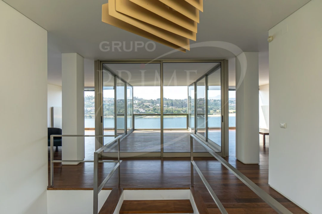 Moradia T3 para Arrendamento em Foz do Sousa e Covelo Foto 2