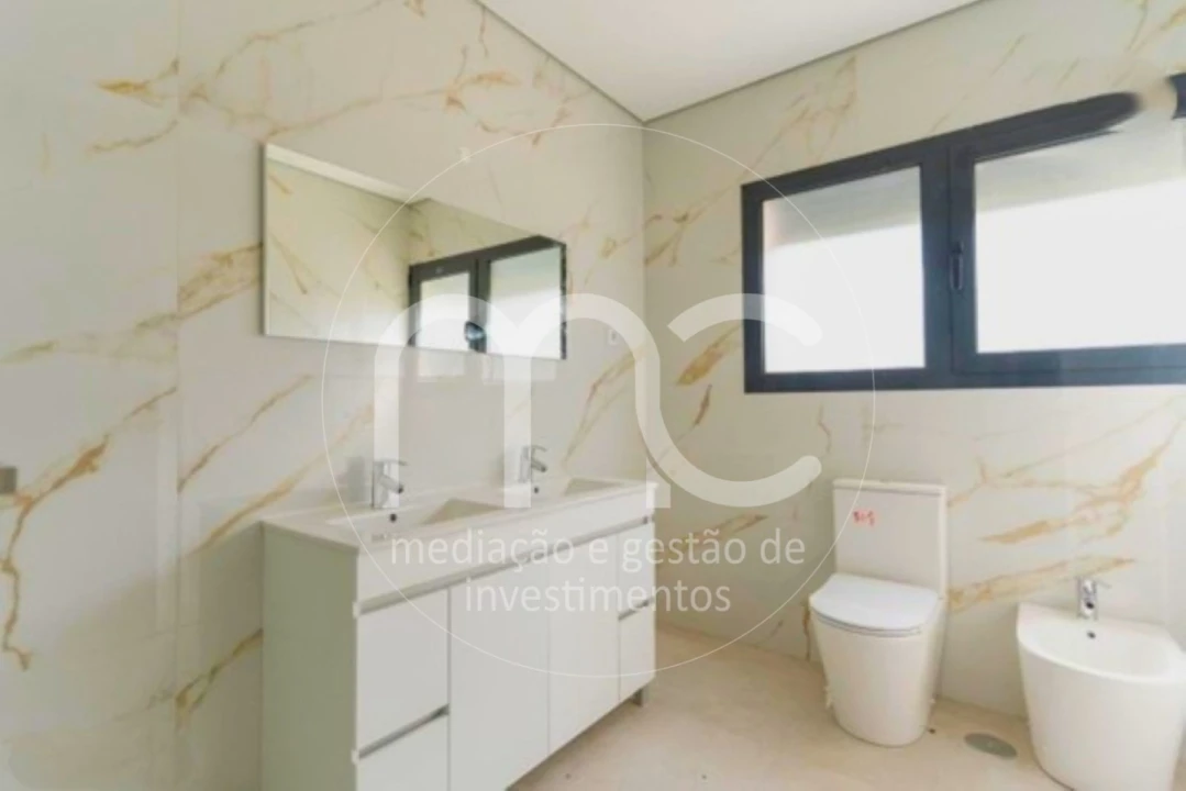 Moradia T4 para Venda em Nossa Senhora das Misericordias Foto 17