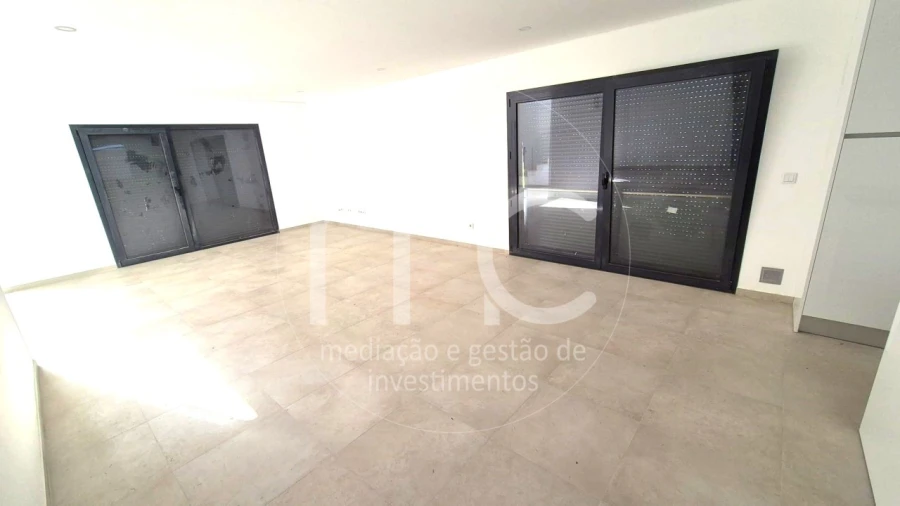 Moradia T4 para Venda em Nossa Senhora das Misericordias Foto 8