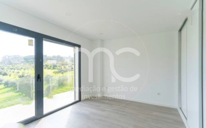 Moradia T4 para Venda em Nossa Senhora das Misericordias Foto 24