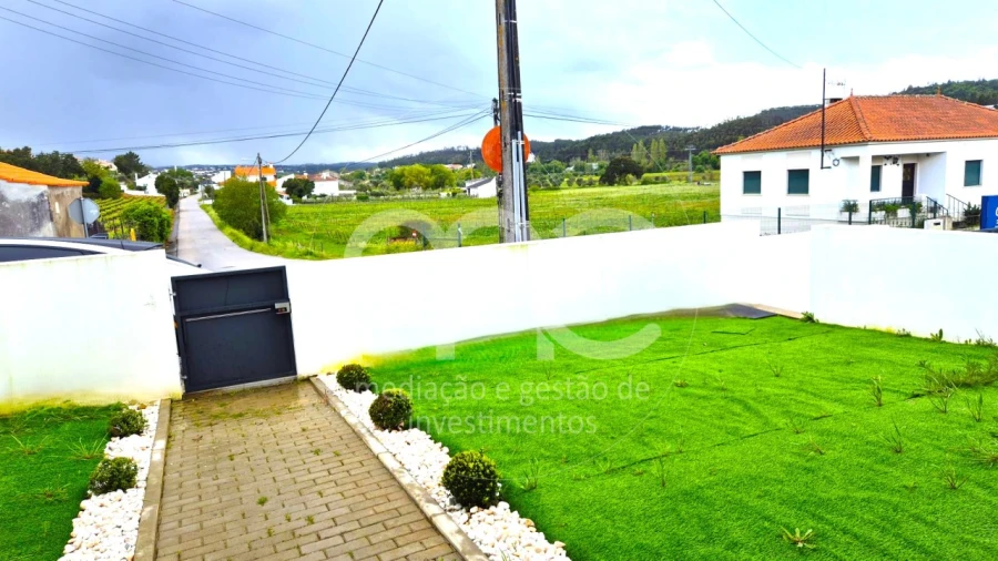 Moradia T4 para Venda em Nossa Senhora das Misericordias Foto 35