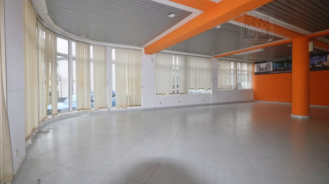 Prédio para Venda em Ponta Delgada (São Pedro) Foto 6