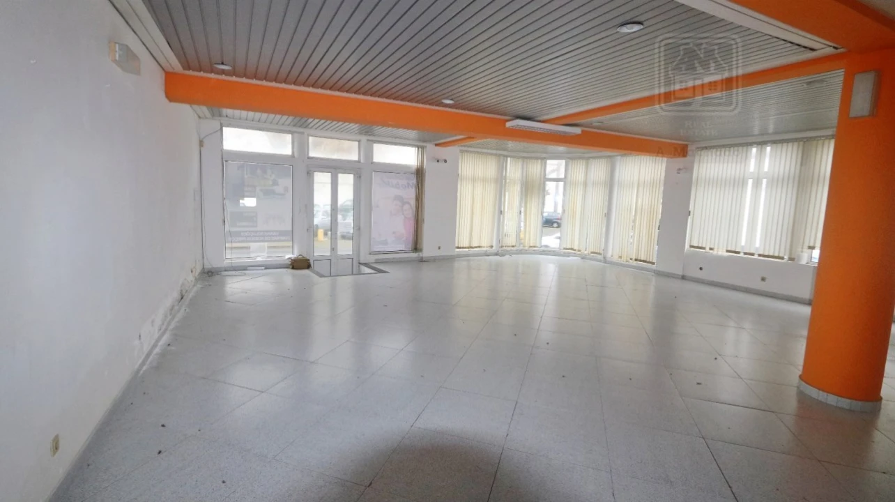 Prédio para Venda em Ponta Delgada (São Pedro) Foto 7