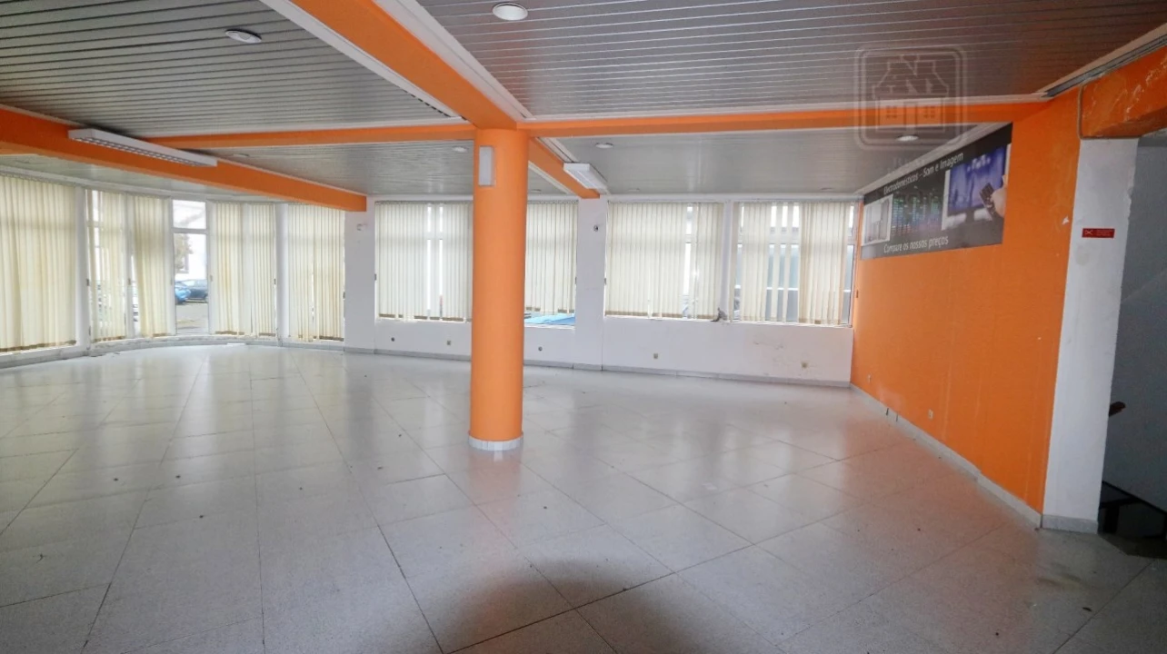 Prédio para Venda em Ponta Delgada (São Pedro) Foto 8