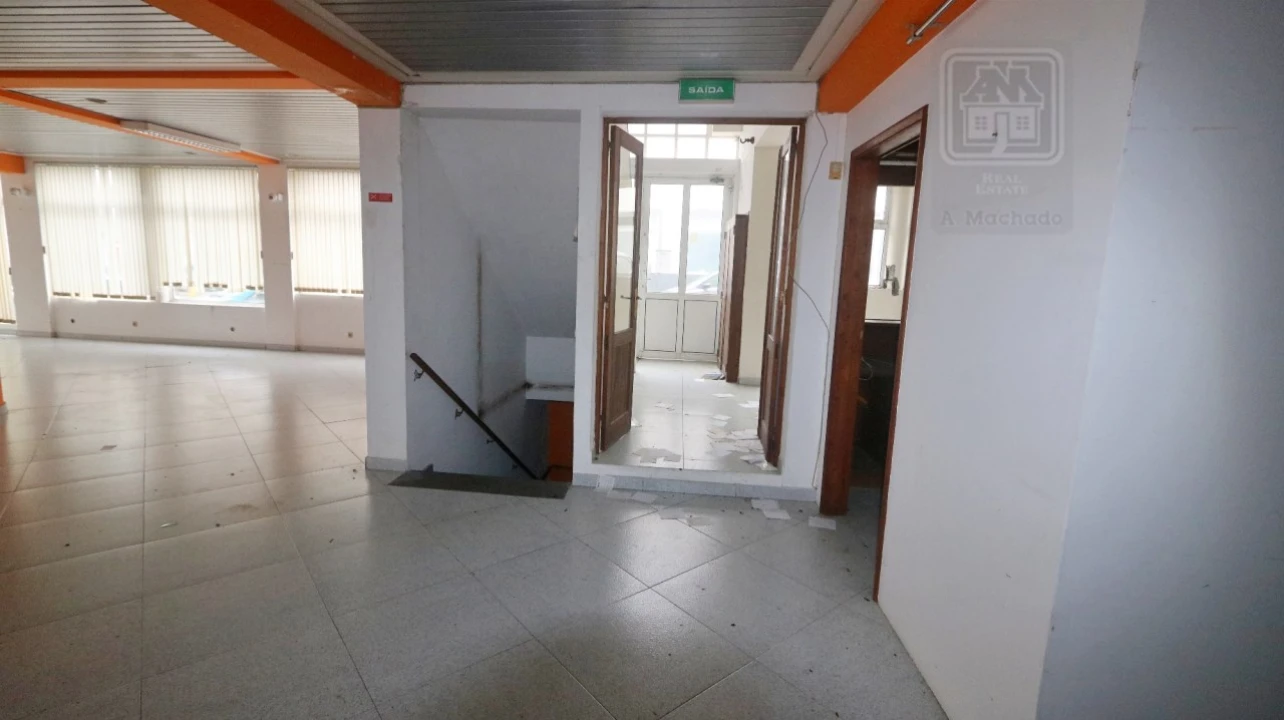 Prédio para Venda em Ponta Delgada (São Pedro) Foto 11