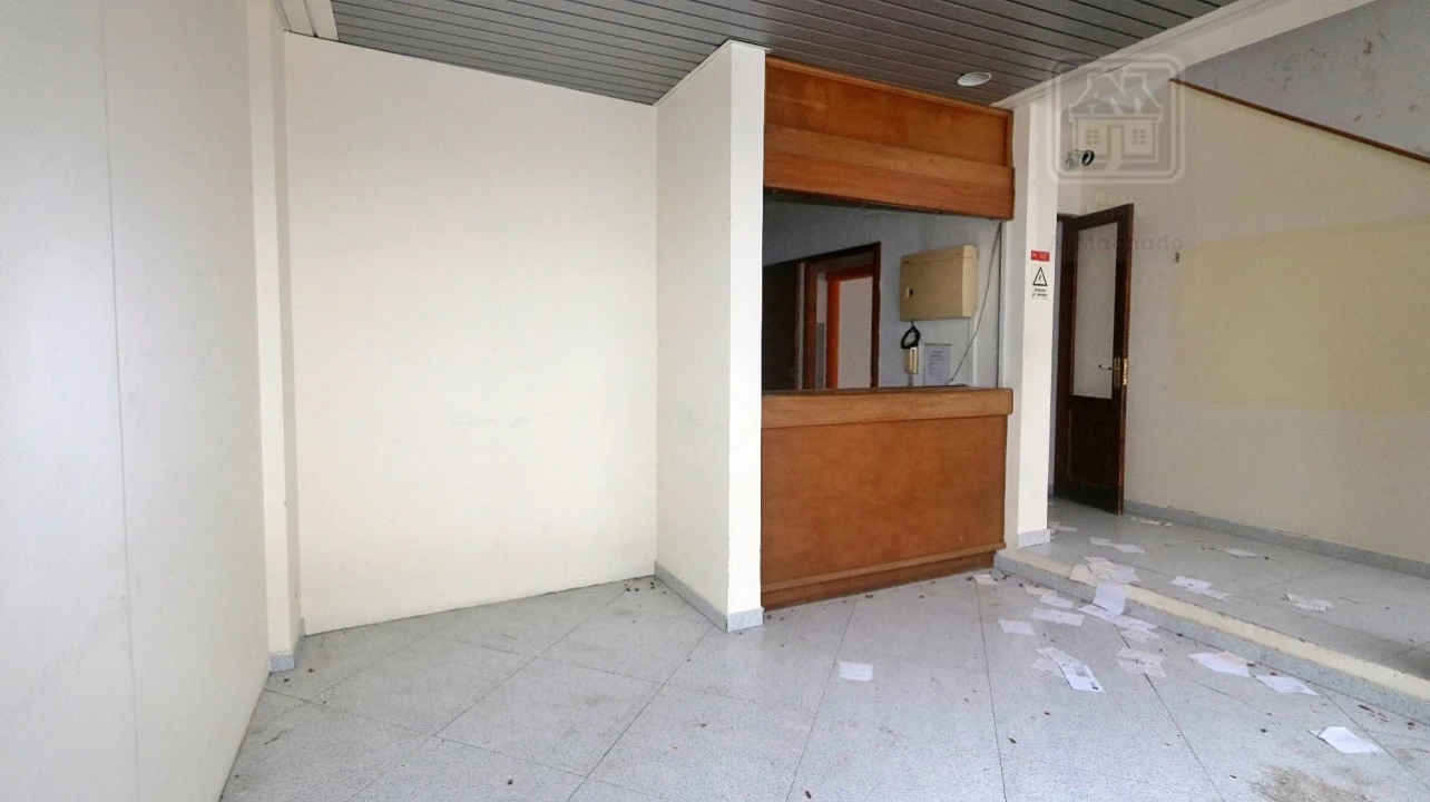 Prédio para Venda em Ponta Delgada (São Pedro) Foto 41