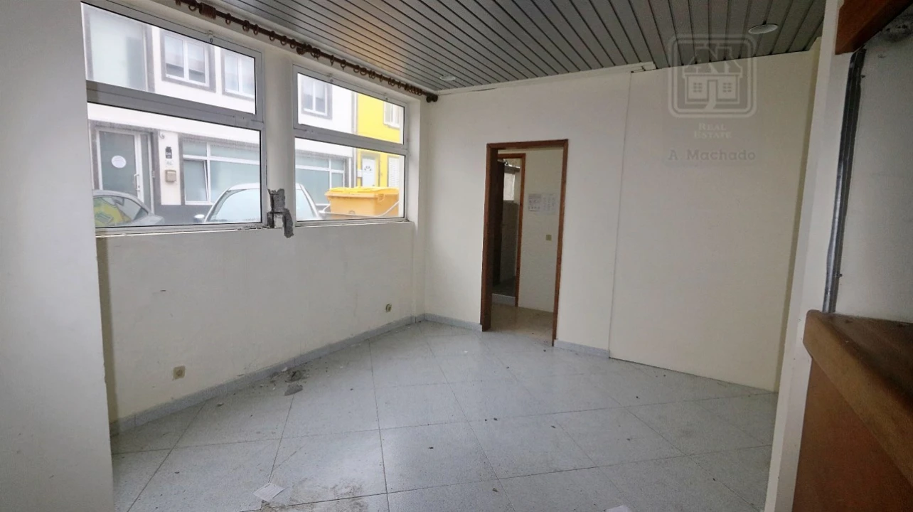 Prédio para Venda em Ponta Delgada (São Pedro) Foto 43