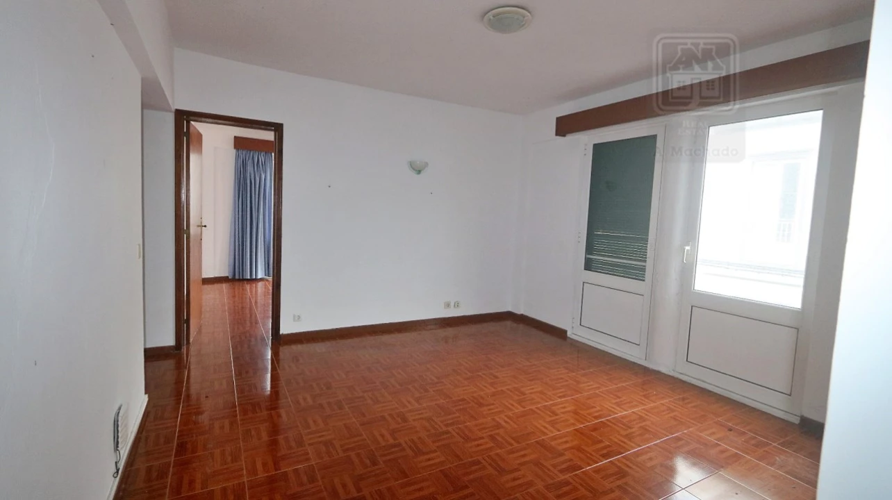 Prédio para Venda em Ponta Delgada (São Pedro) Foto 81