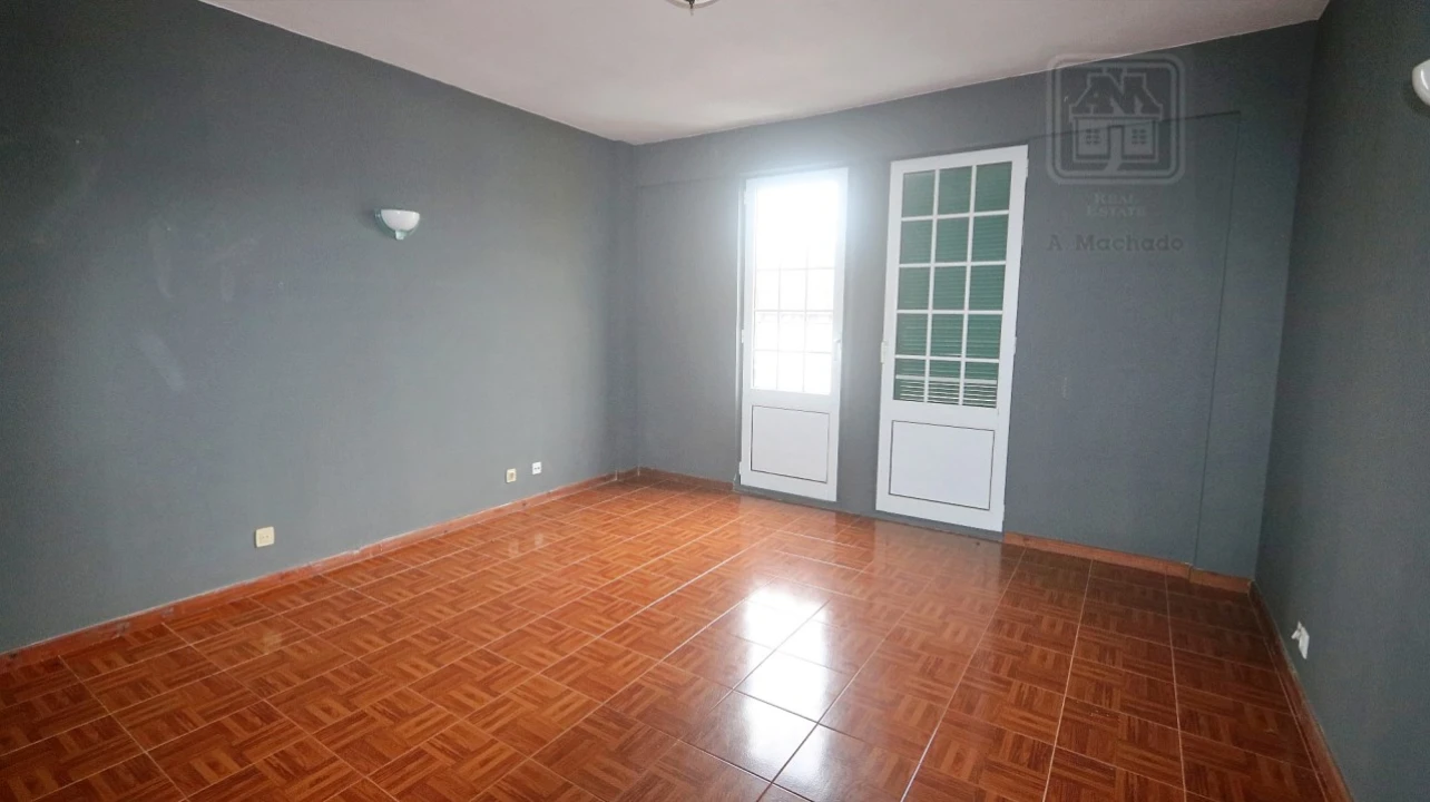 Prédio para Venda em Ponta Delgada (São Pedro) Foto 97