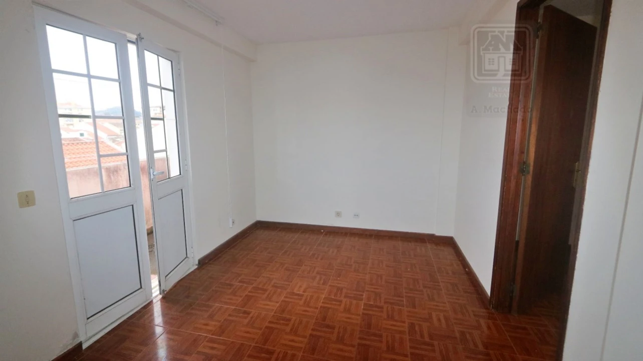 Prédio para Venda em Ponta Delgada (São Pedro) Foto 130