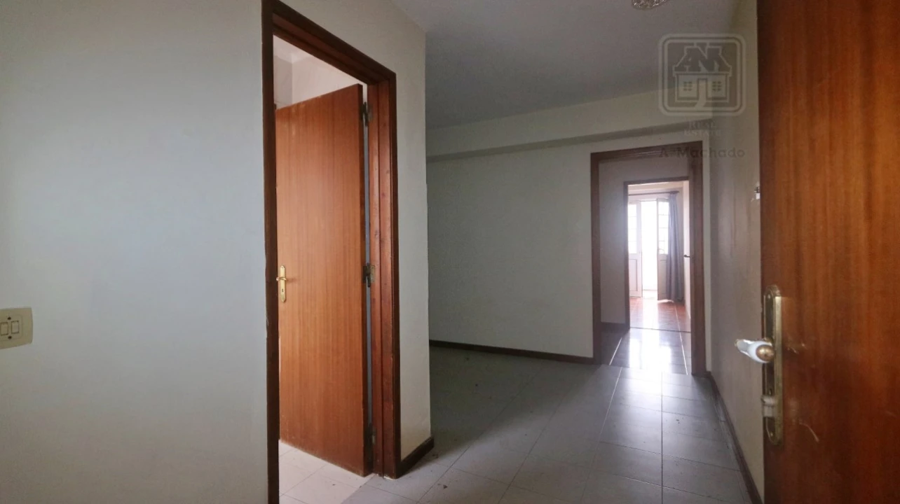 Prédio para Venda em Ponta Delgada (São Pedro) Foto 136