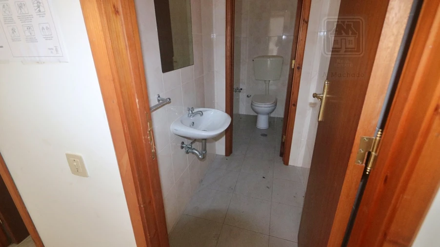 Prédio para Venda em Ponta Delgada (São Pedro) Foto 47