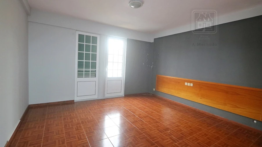 Prédio para Venda em Ponta Delgada (São Pedro) Foto 96