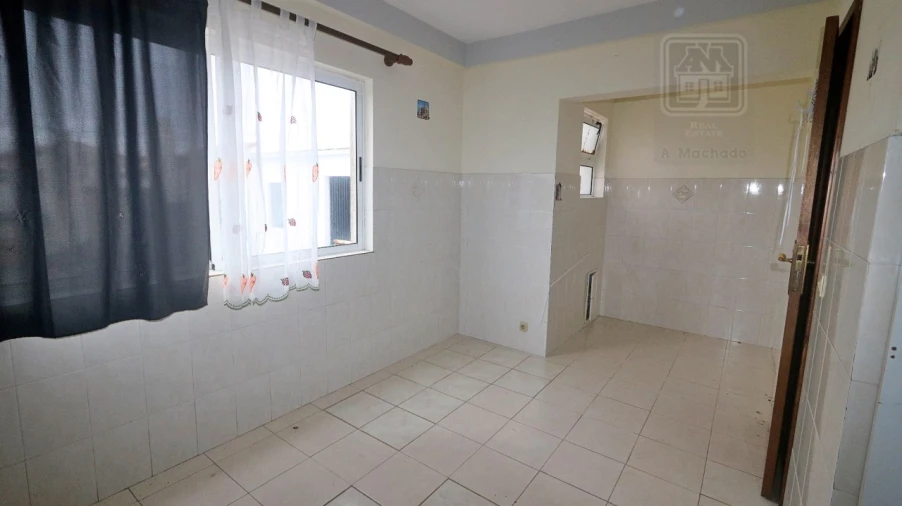 Prédio para Venda em Ponta Delgada (São Pedro) Foto 100