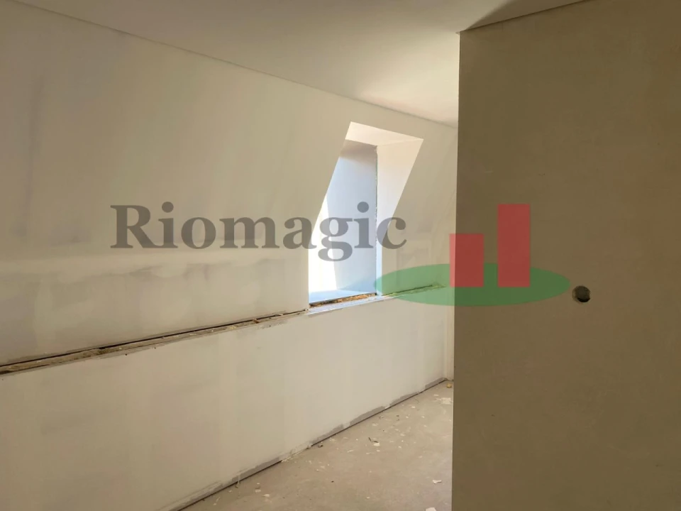 Apartamento T1 para Venda em Leiria, Pousos, Barreira e Cortes Foto 5