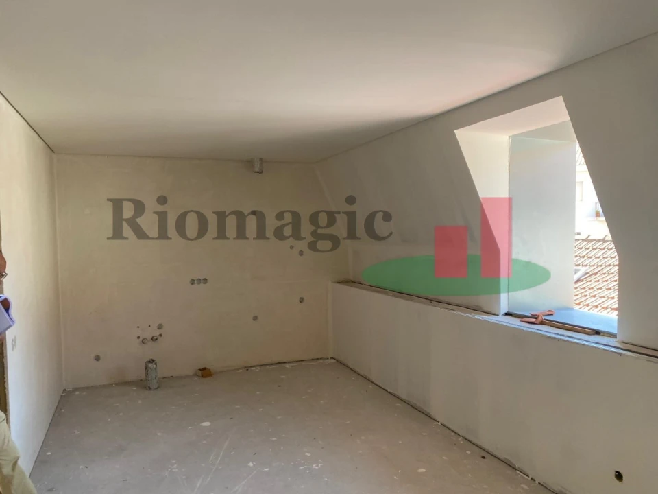 Apartamento T1 para Venda em Leiria, Pousos, Barreira e Cortes Foto 7