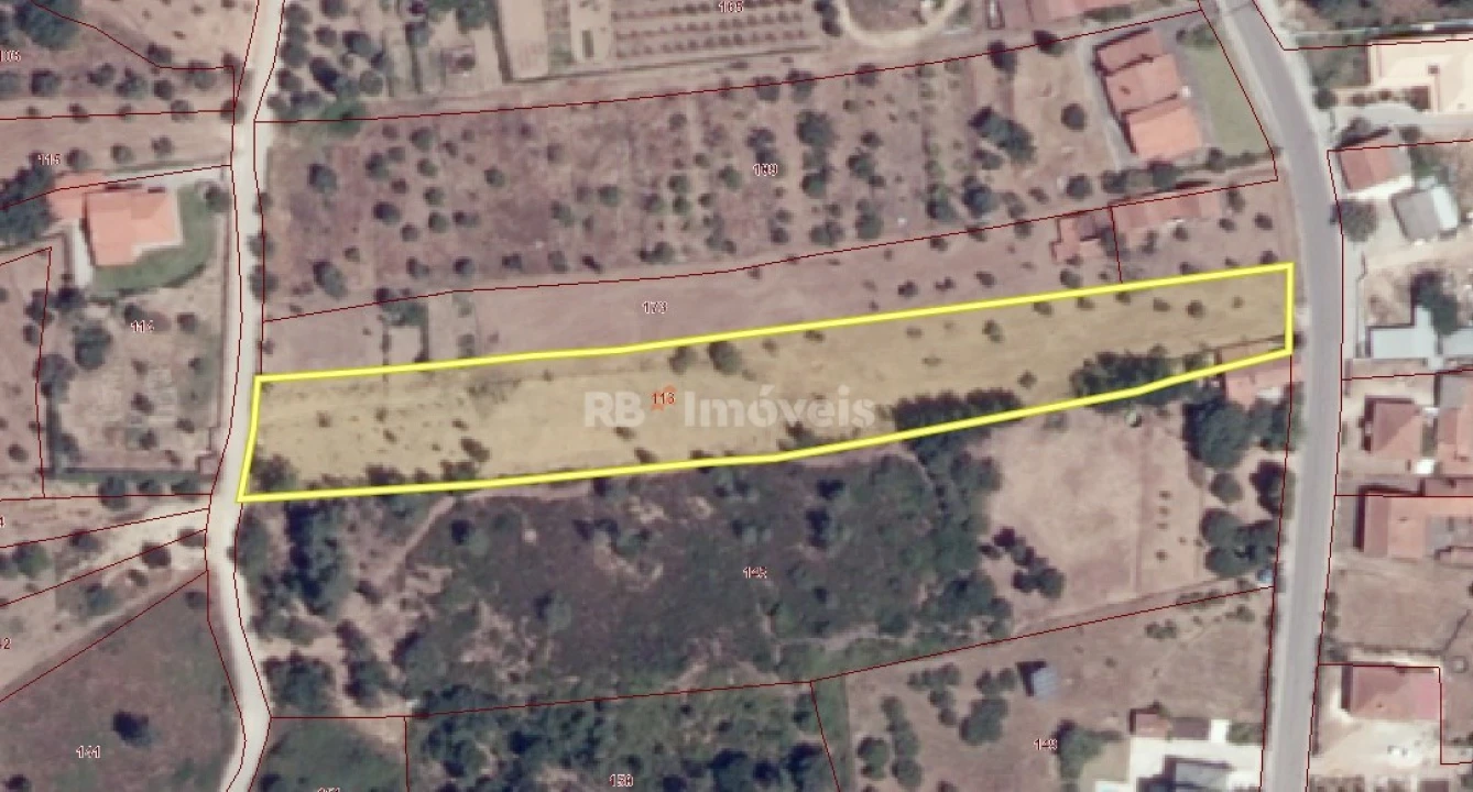 Terreno para Venda em Serra e Junceira Foto 17