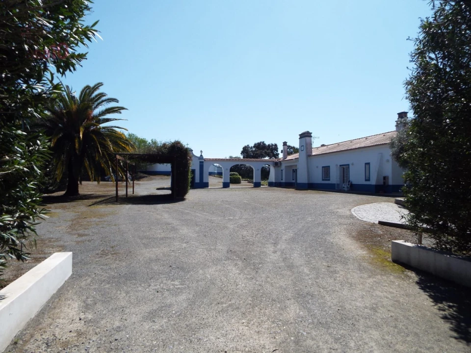 Quinta T7 para Venda em Ferreira do Alentejo e Canhestros Foto 16