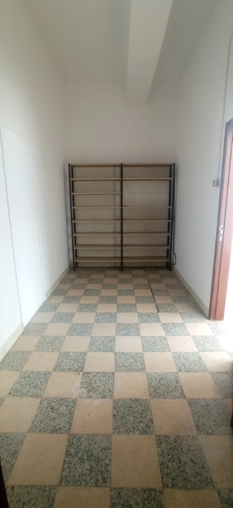 Loja para Arrendamento em Azoia de Cima e Tremês Foto 6