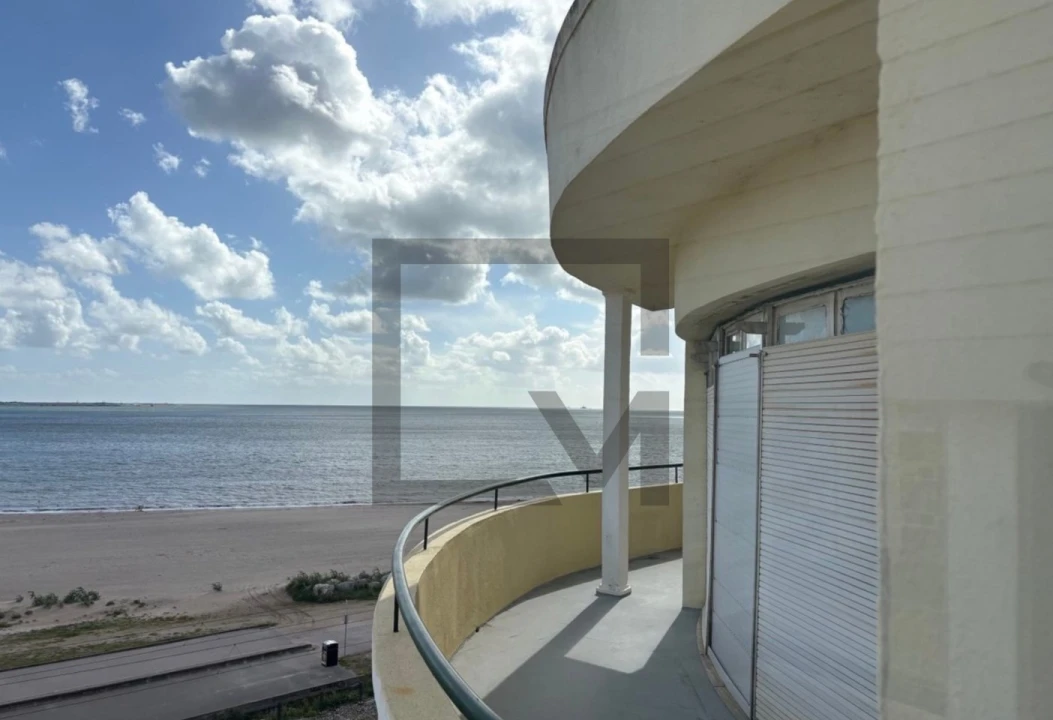 Apartamento T4 para Venda em Algés, Linda-A-Velha e Cruz Quebrada-Dafundo Foto 1